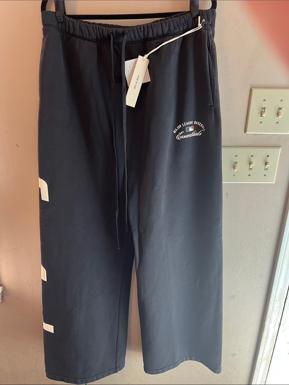 FEAR OF GOD X MLB WASHED NAVY LOUNGE SWEATPANTS UNISEX SIZE LARGE